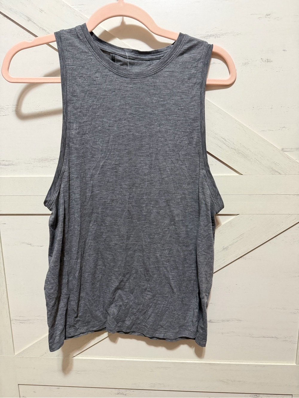 Lululemon Women's Sleeveless Muscle Tank Top - Gray M/L